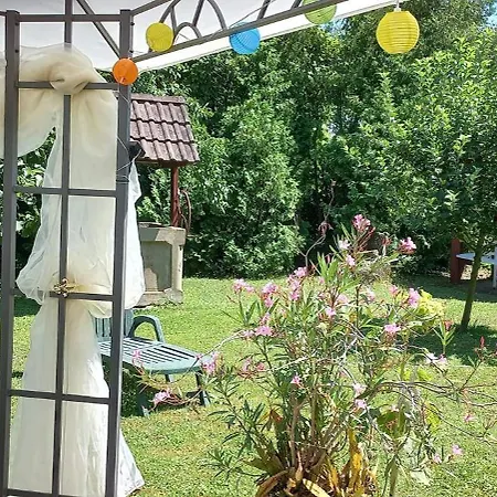 Bella Badacsony Apartmanhaz Апартаменты