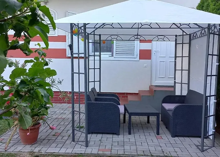 아파트 Bella Badacsony Apartmanhaz *