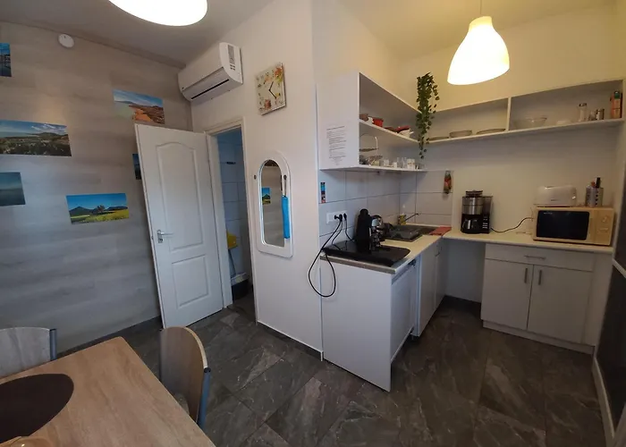 شقة Bella Badacsony Apartmanhaz باداتشونيتوماي